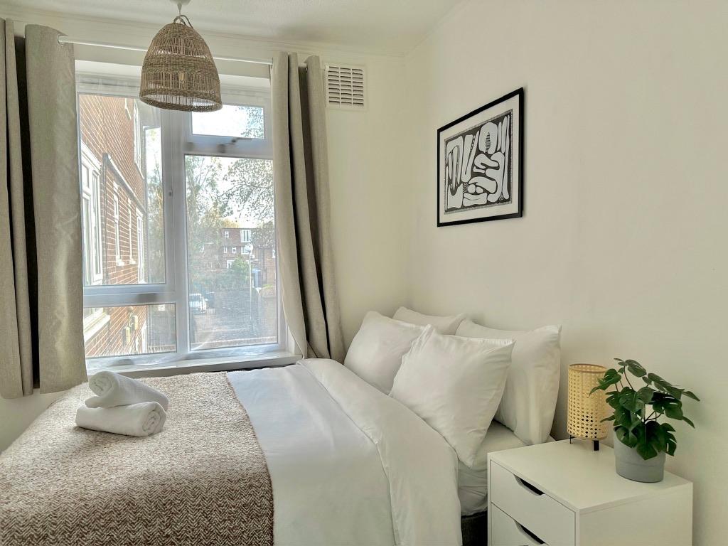 3-Bed in Canning Town6